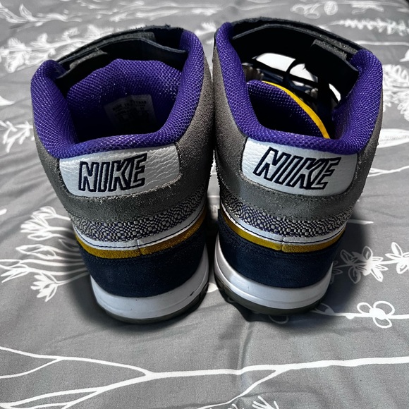 Nike Air Mogan Mid Premium - Picture 15 of 16